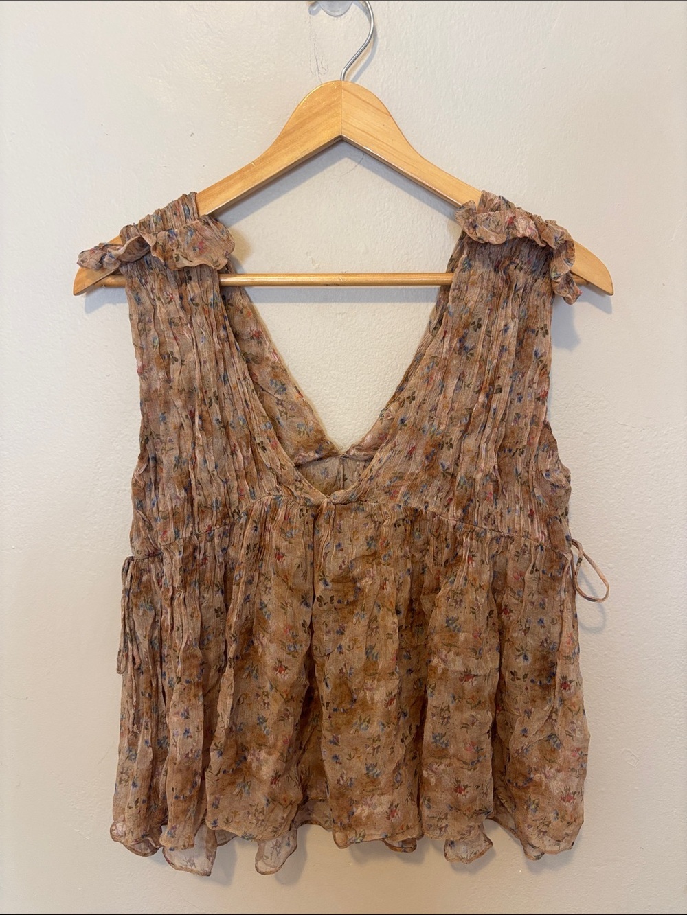 Zara Floral Ruffle Strap V-Neck Camisole in Tan